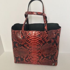 ❌SOLD❌ 🤗 New Tote Purse. Genuine Python Leather